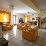 House Na Te فيلة