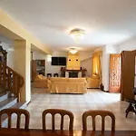 فيلة House Na Te